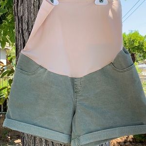 Maternity shorts